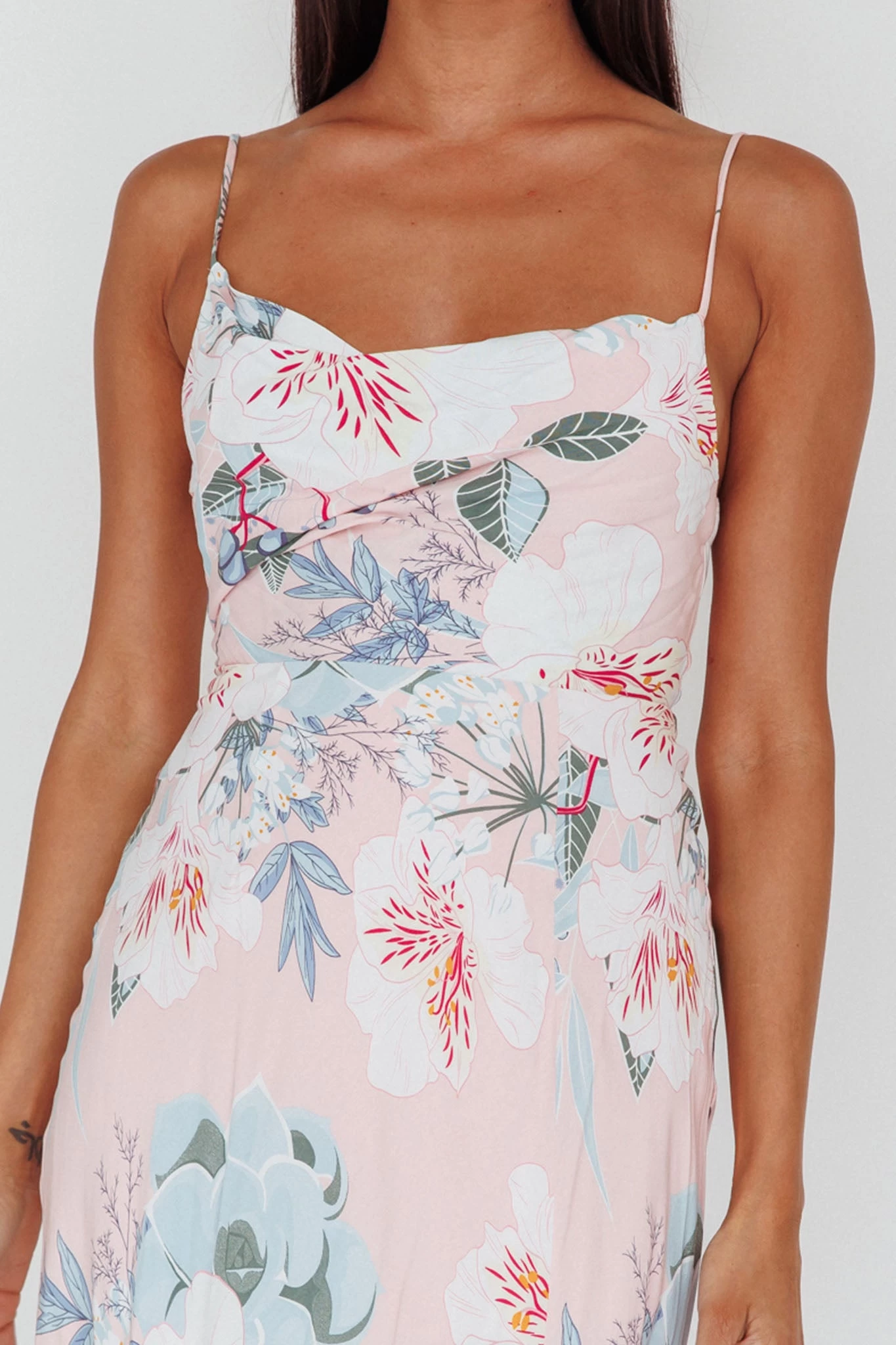 Suki Front Split Midi Dress Lily Light Pink - Image 4