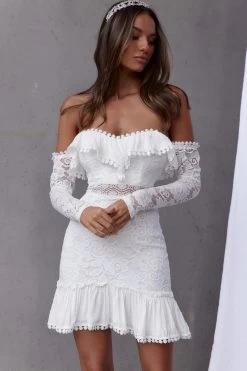 Mae Long Sleeve Sweetheart Crochet Lace Dress White