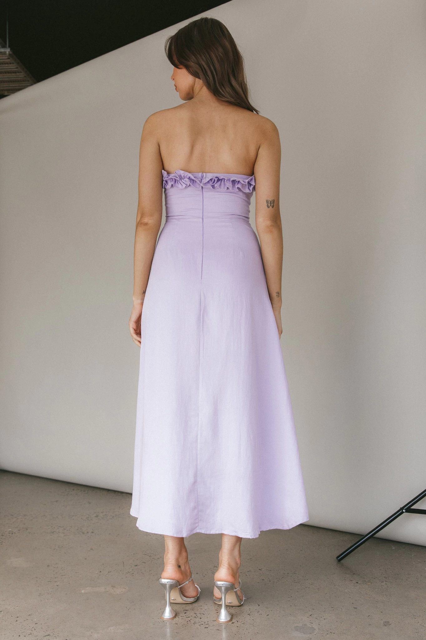 Under The Sun Tied Bust Midi Dress Lilac - Image 2