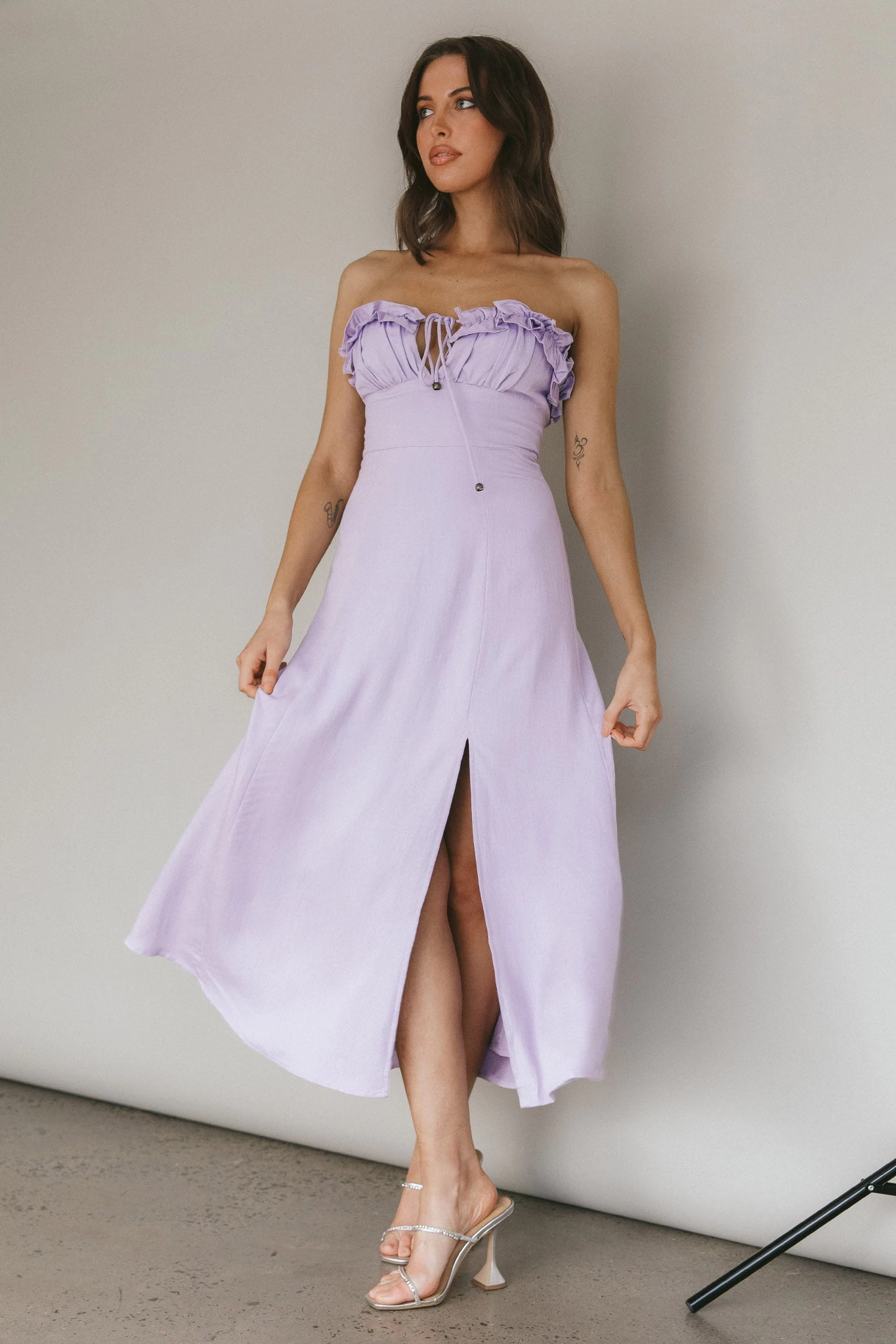 Under The Sun Tied Bust Midi Dress Lilac - Image 4