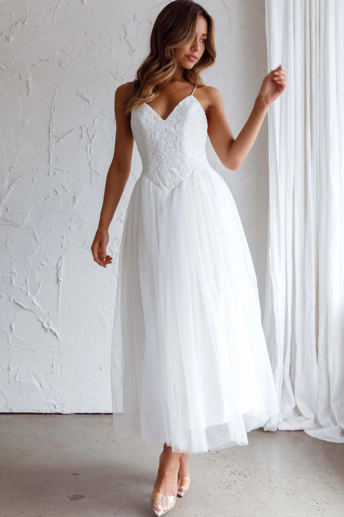 Novoli Floral Embroidery Midi Dress White - Image 6