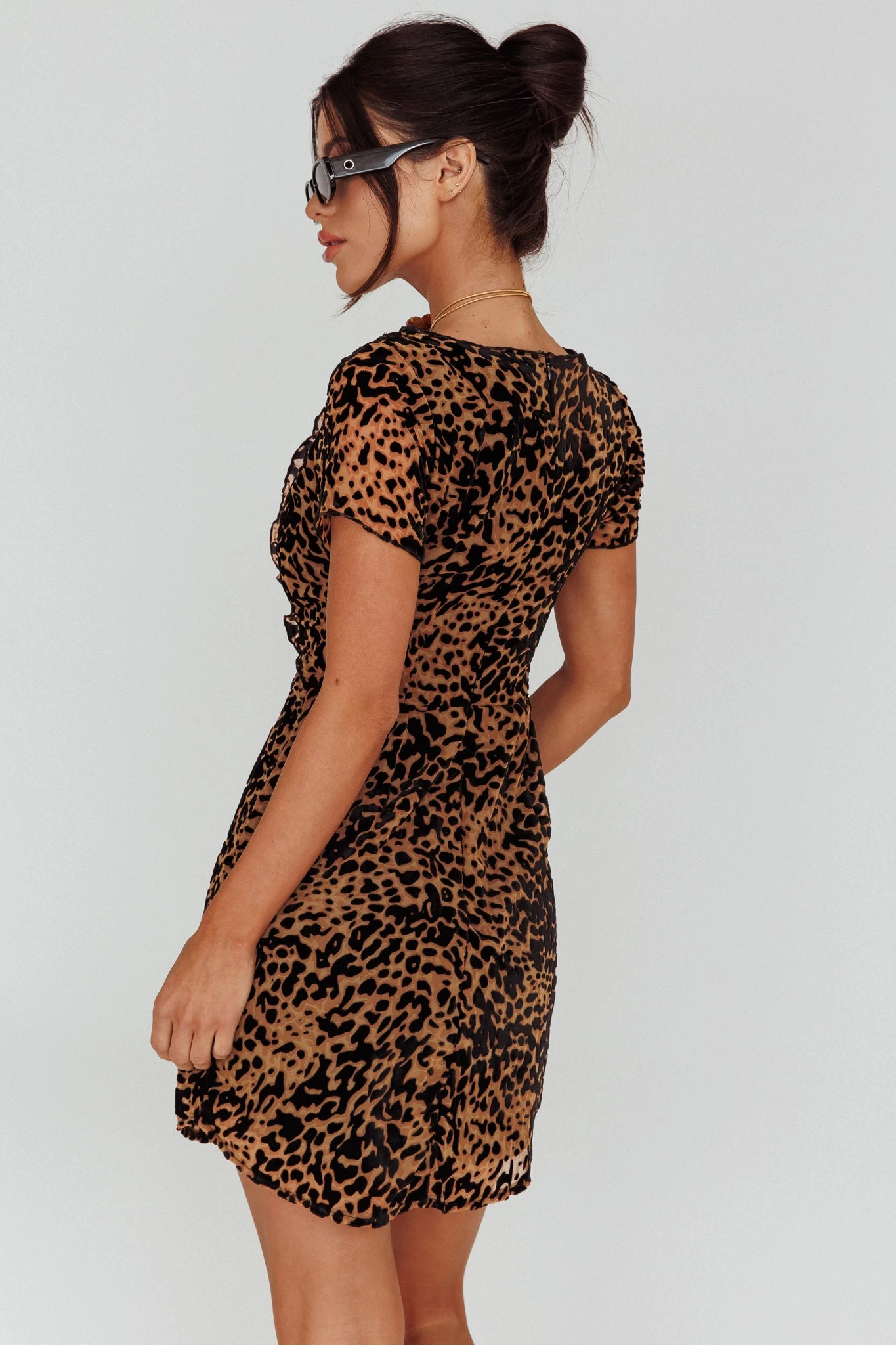 Ring Leader Short Sleeve Mini Dress Leopard Black - Image 2