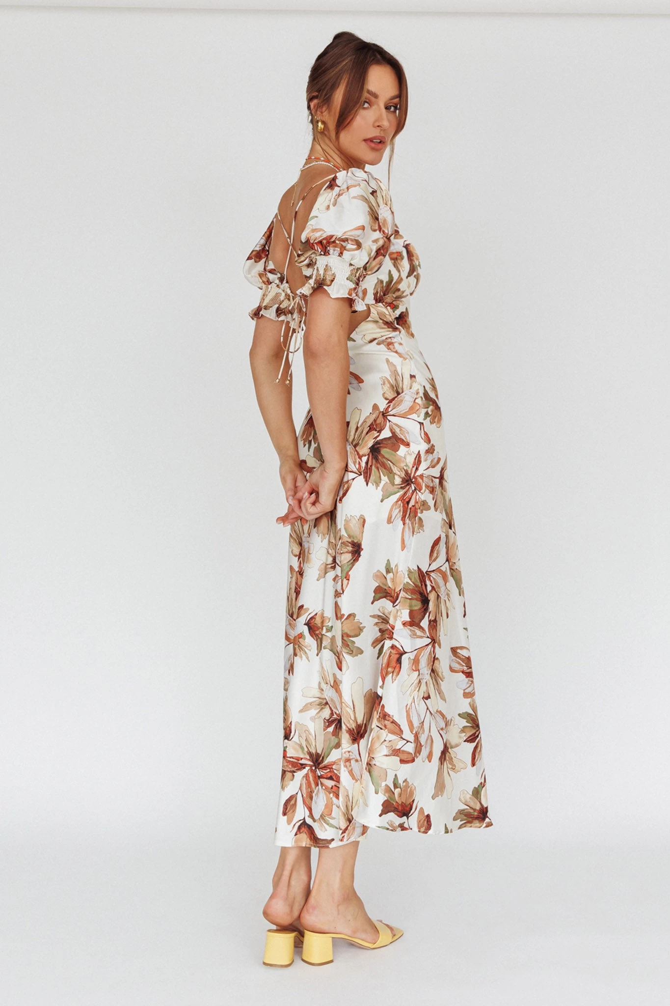 Brigita Tied Back Midi Dress Floral Brown - Image 2