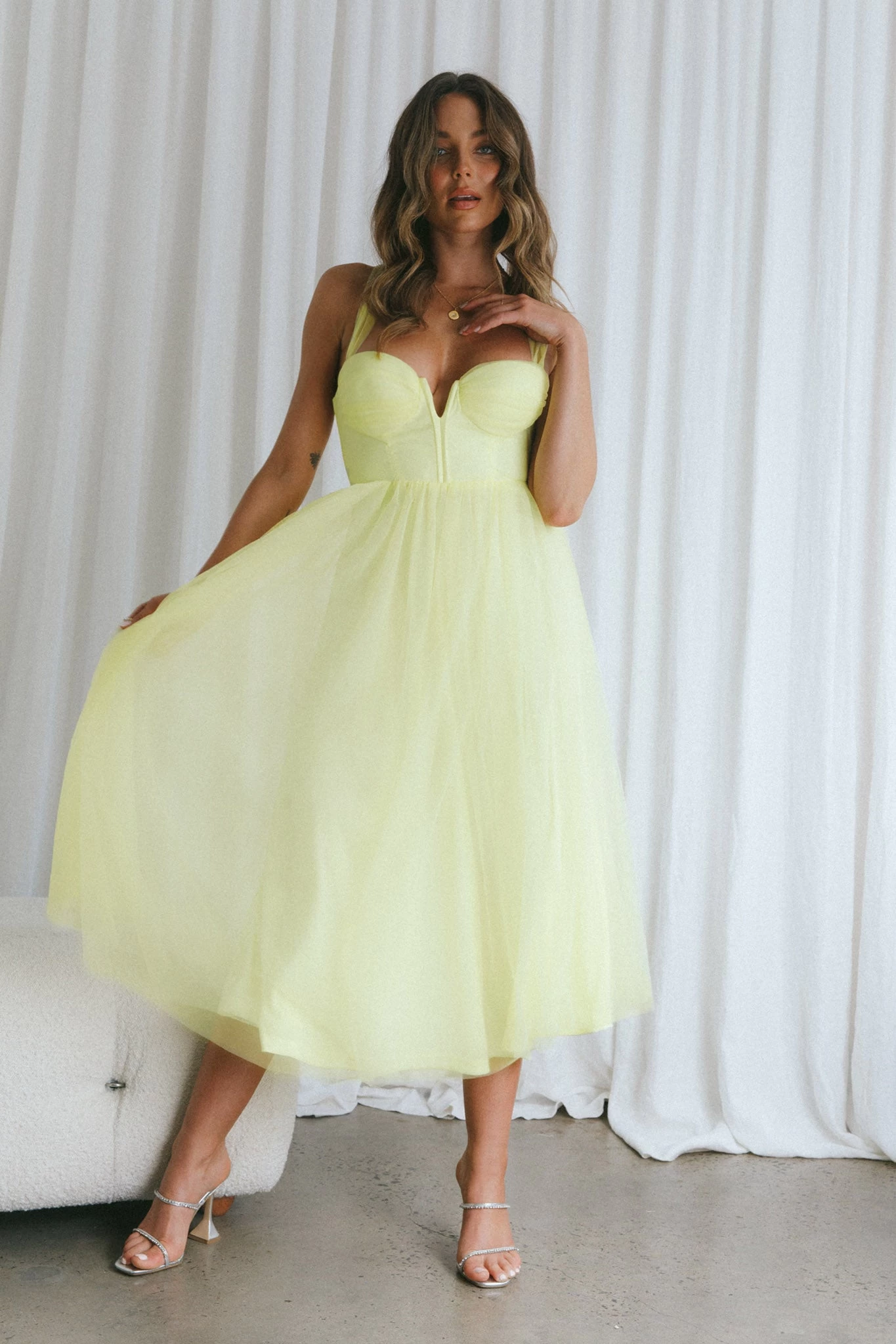 Surreal Lace-Up Back Tulle Midi Dress Lemon - Image 3