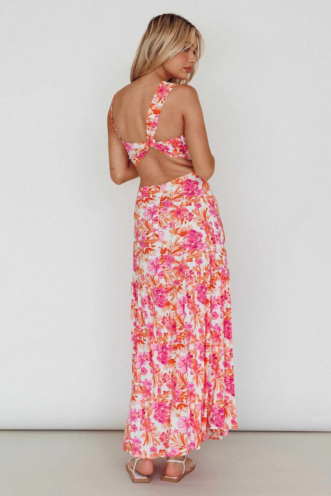 Evening Breeze Cut-Out Waist Maxi Dress Floral Pink - Image 2