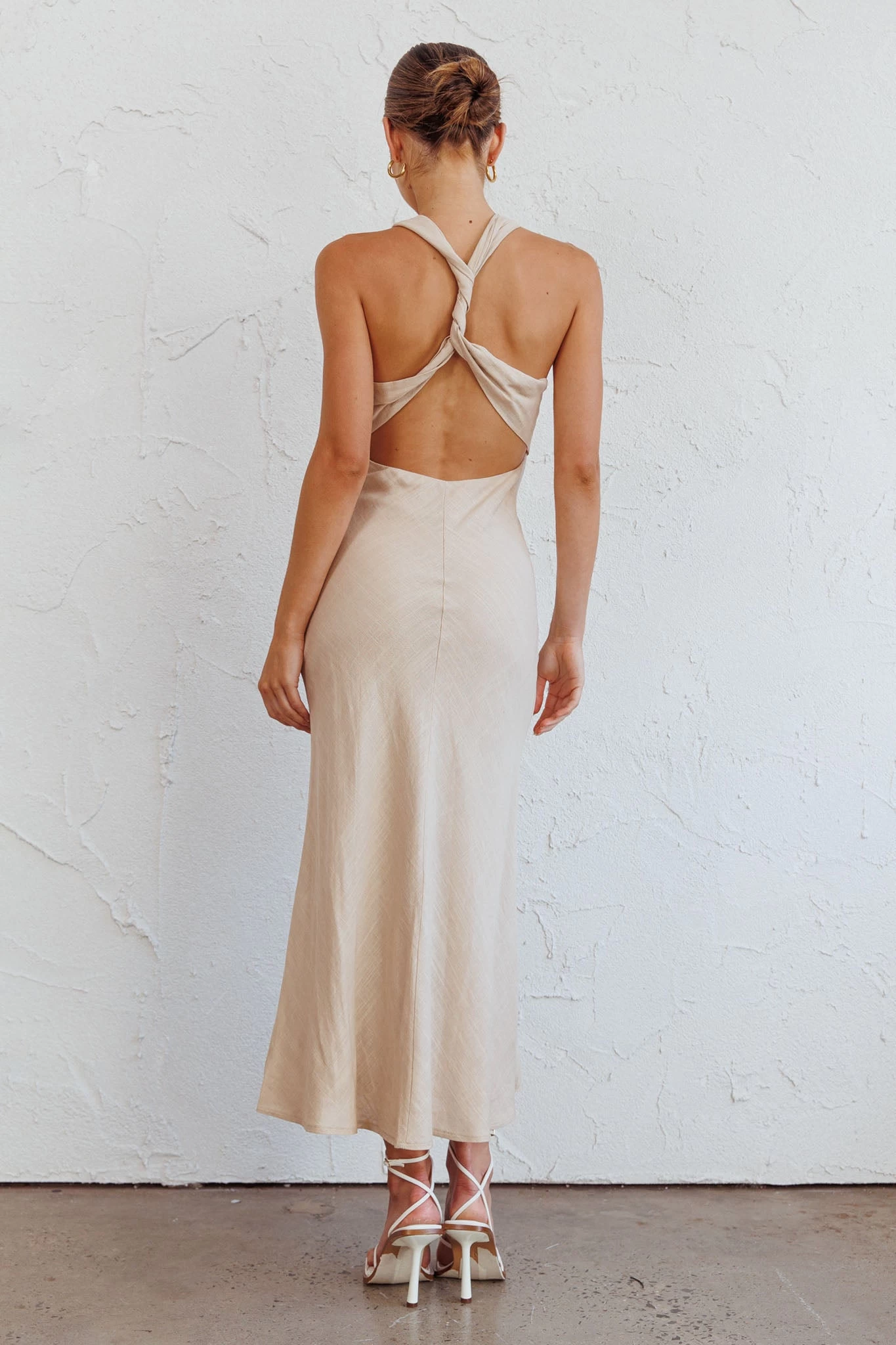 Coastal Charm Twist Back Maxi Dress Oat - Image 2