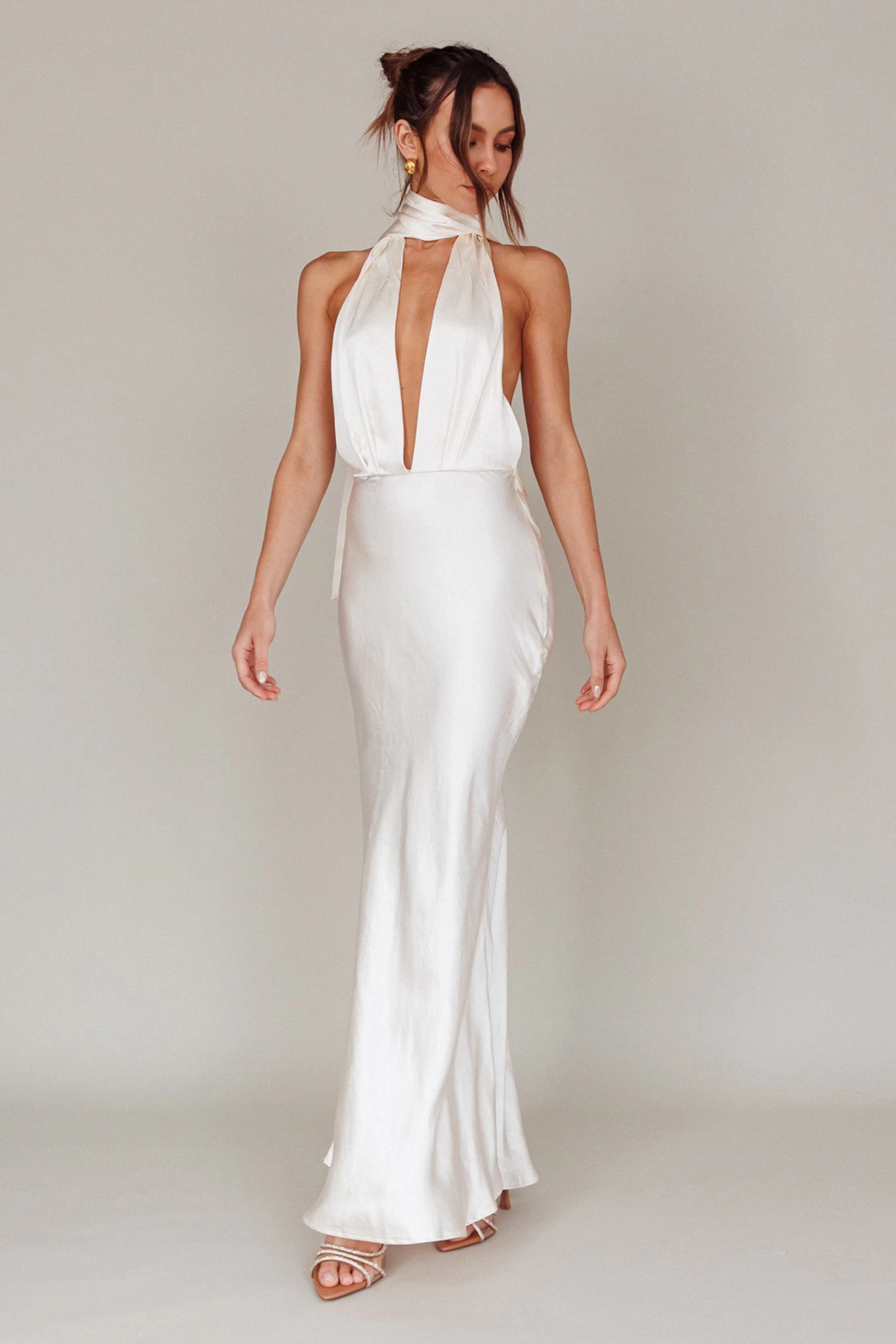 Italia Azure Halterneck Maxi Dress Oyster - Image 5