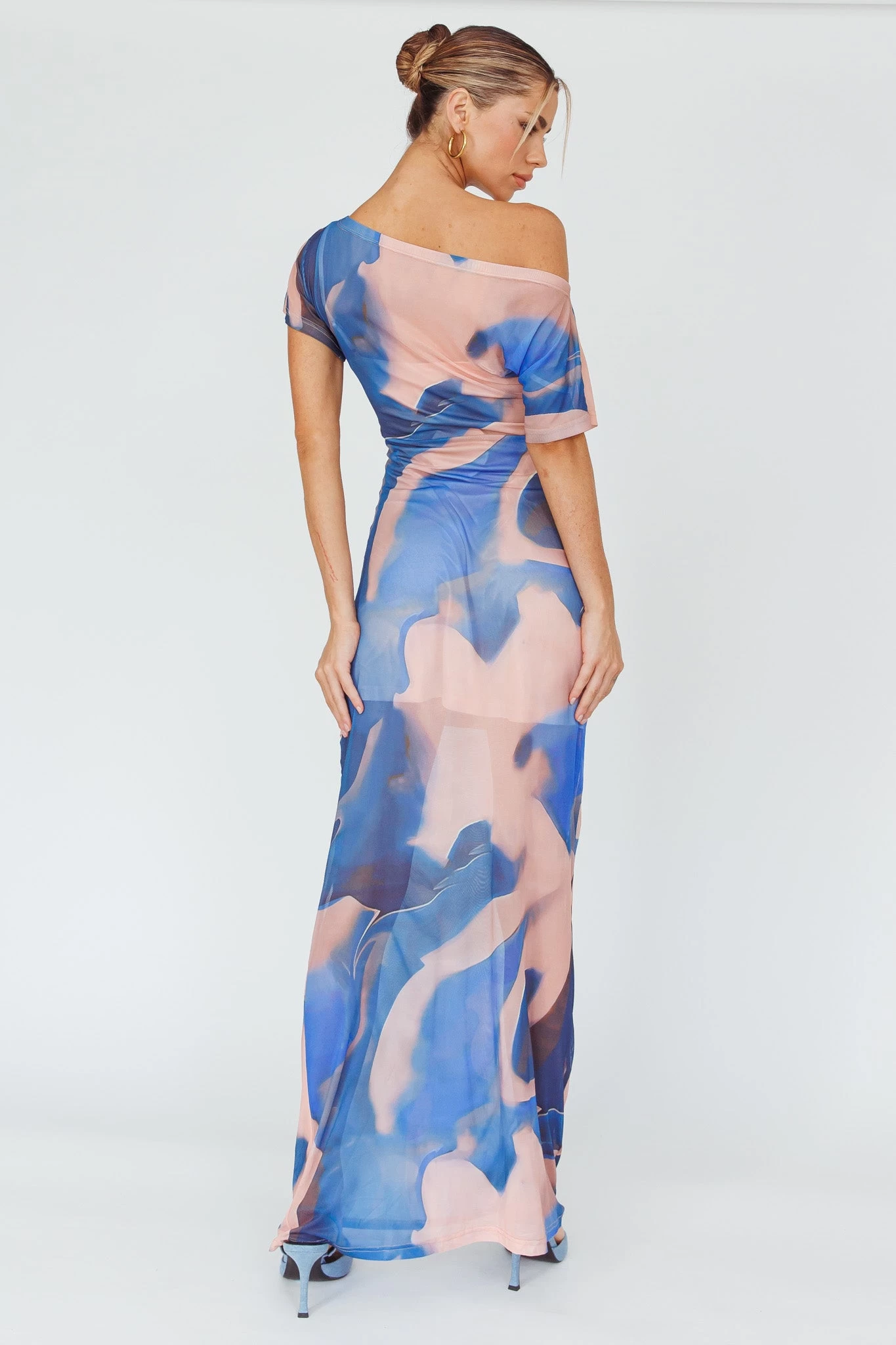 Tumi Short Sleeve Maxi Dress Printed Beige - Image 2