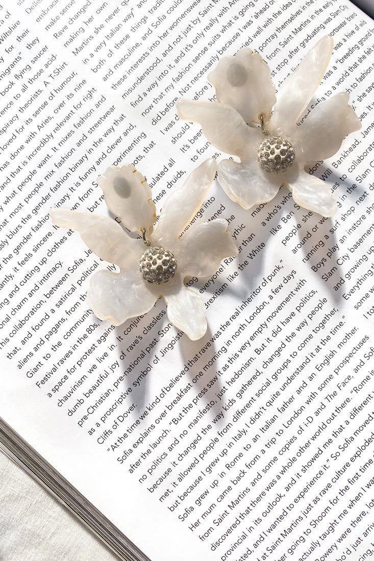 Yuki Diamante Accent Orchid Earrings White - Image 4