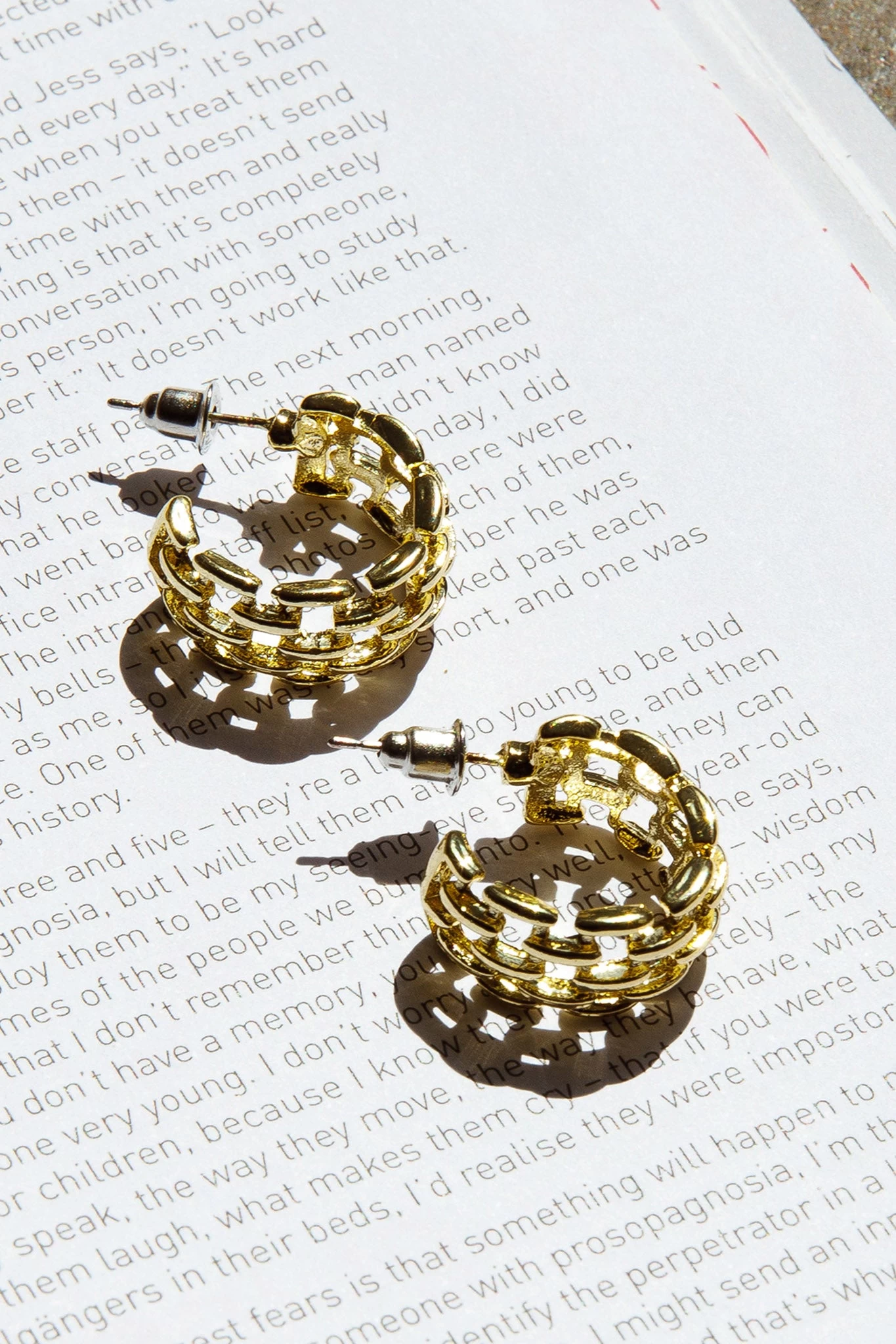 Vivienne Square Link Small Hoop Earrings Gold - Image 3