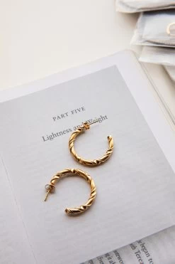 Rachmaninov Open Hoop Earrings Gold