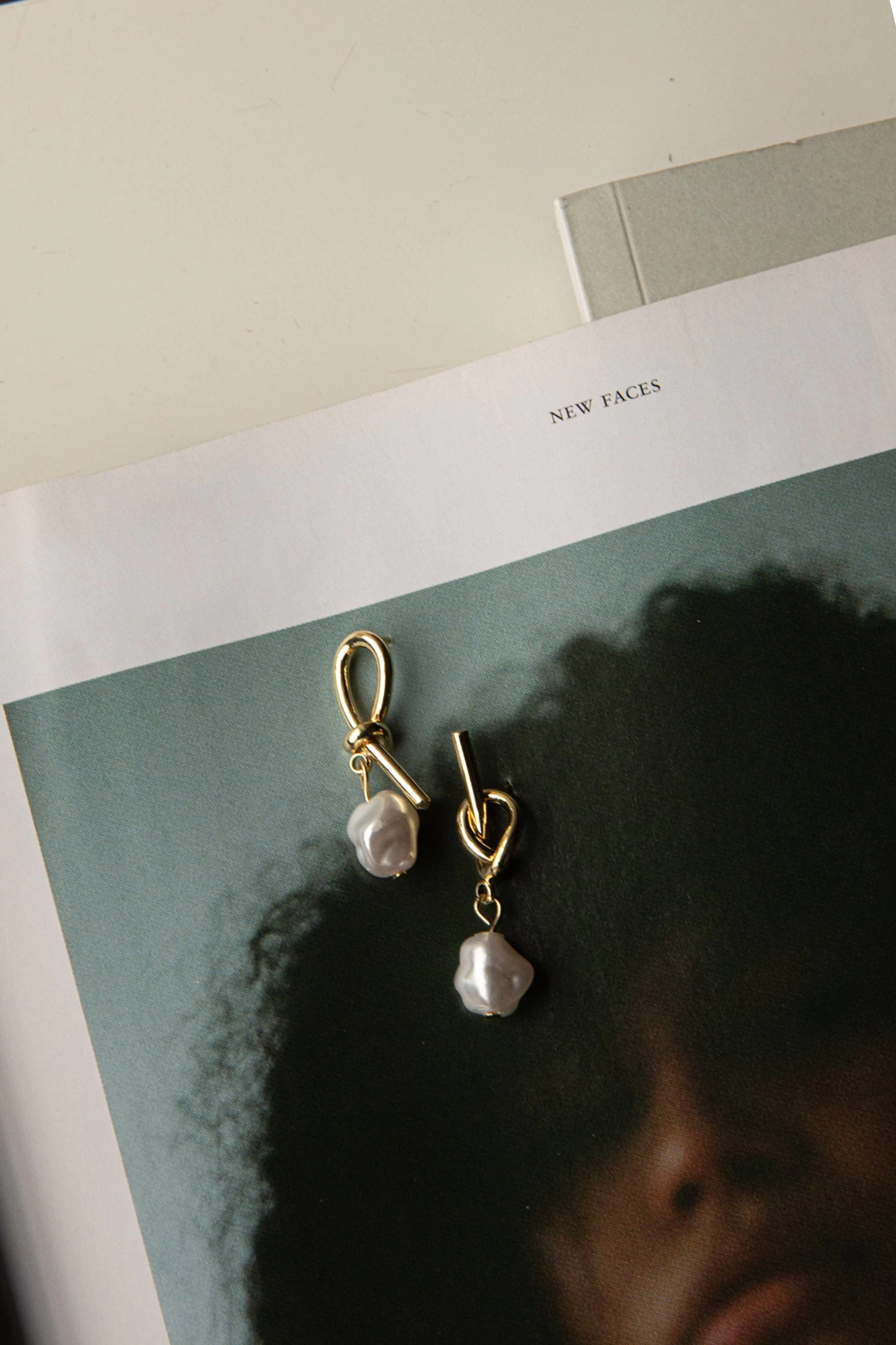 Ariel Pearl Drop Earrings Gold - Image 4