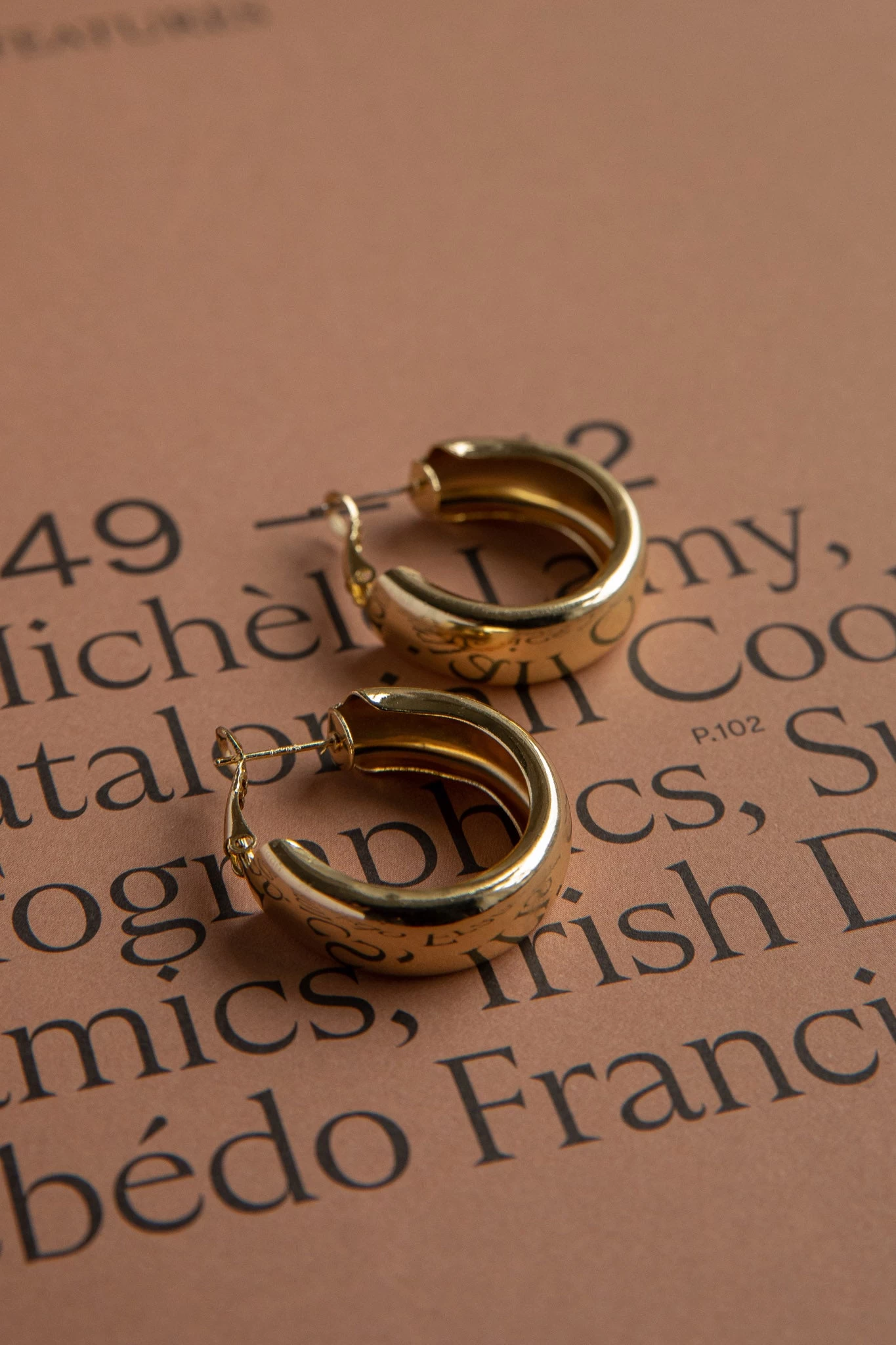 Osiris Hoop Earrings Gold - Image 3