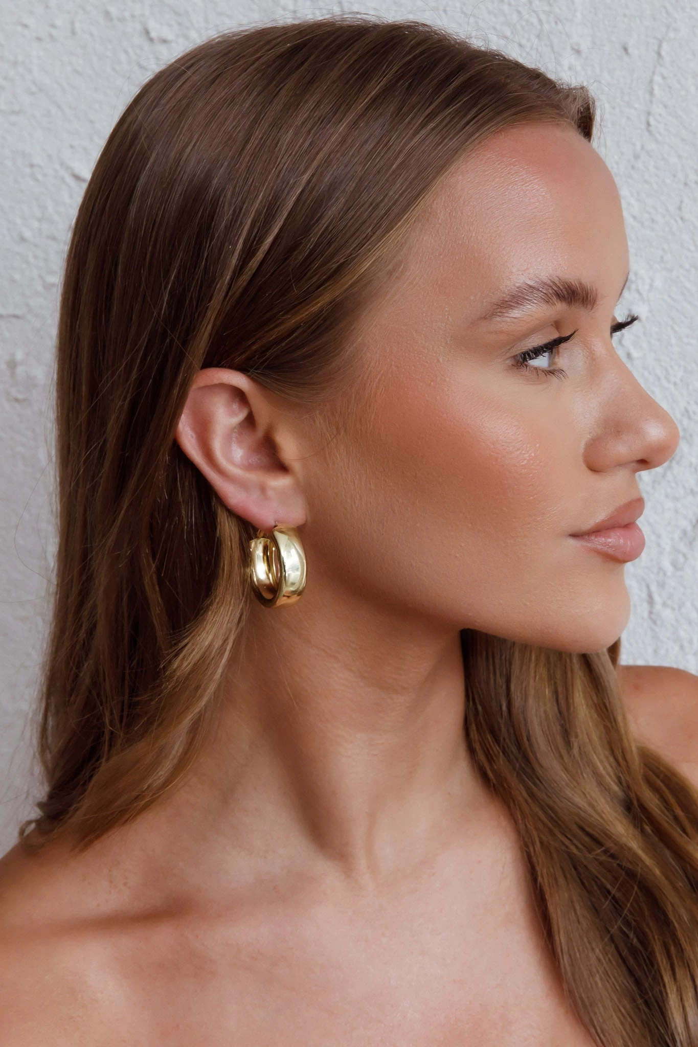 Osiris Hoop Earrings Gold - Image 4