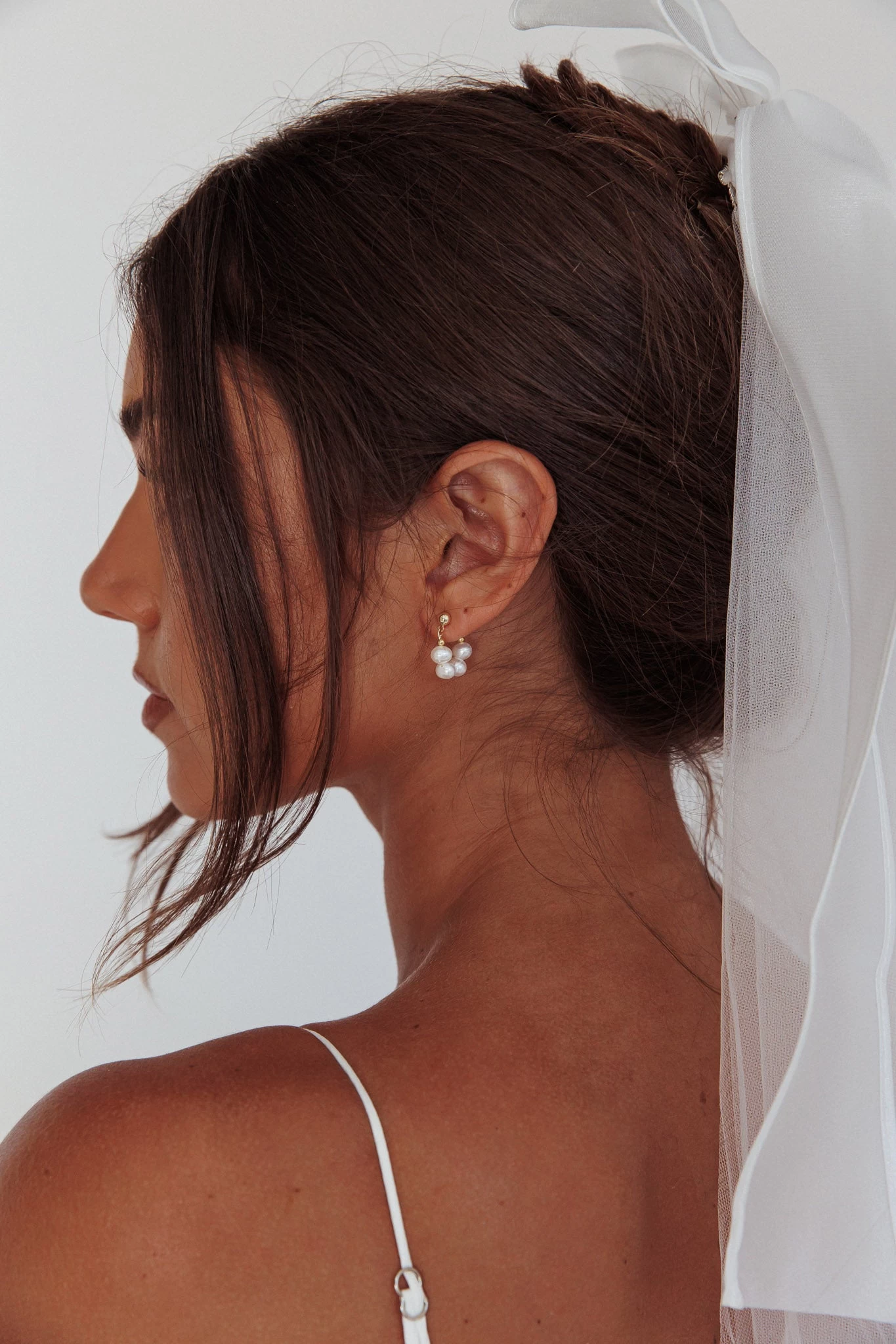 Milly Pearl Bead Earrings Gold - Image 4