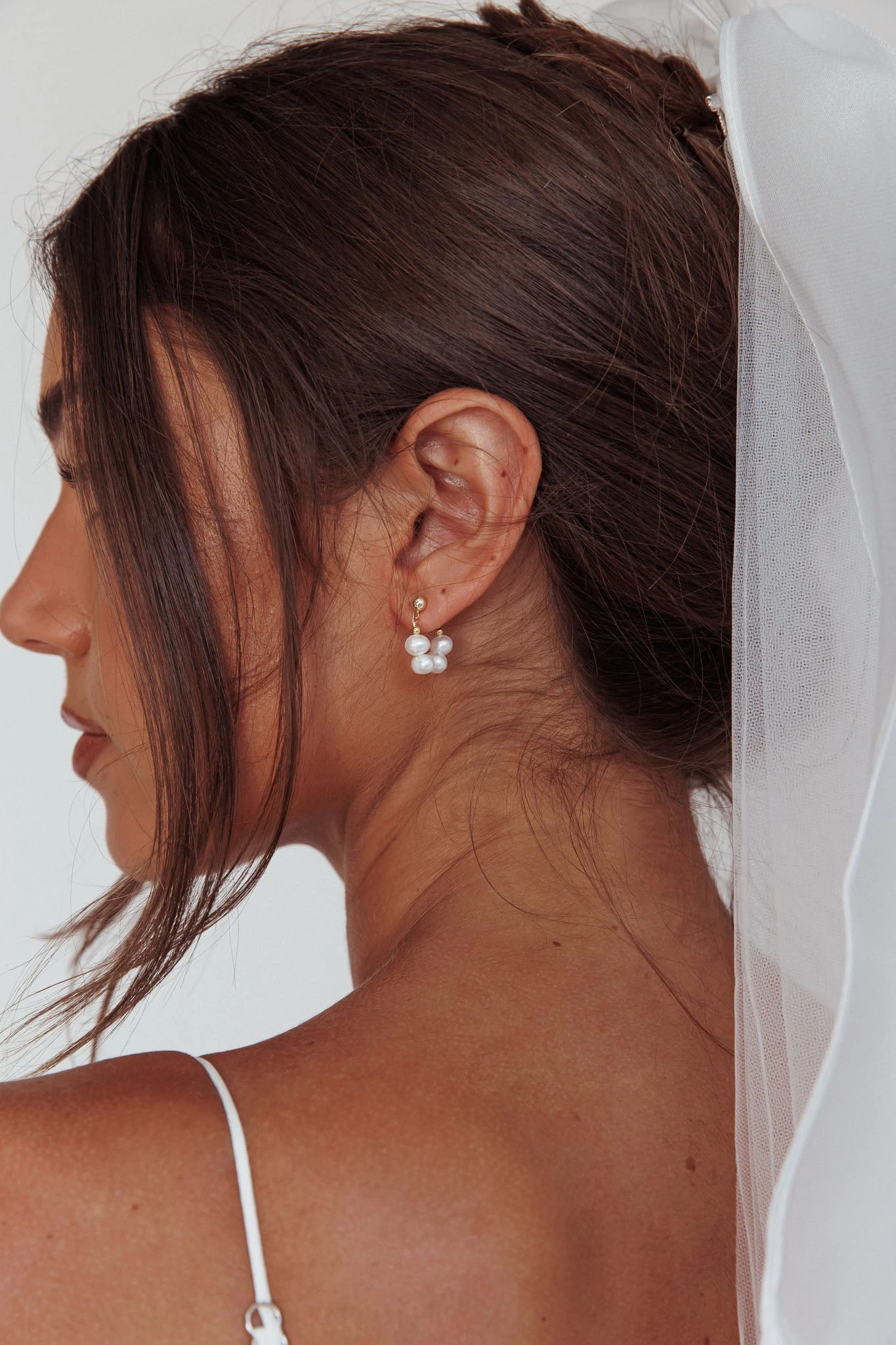 Milly Pearl Bead Earrings Gold - Image 3