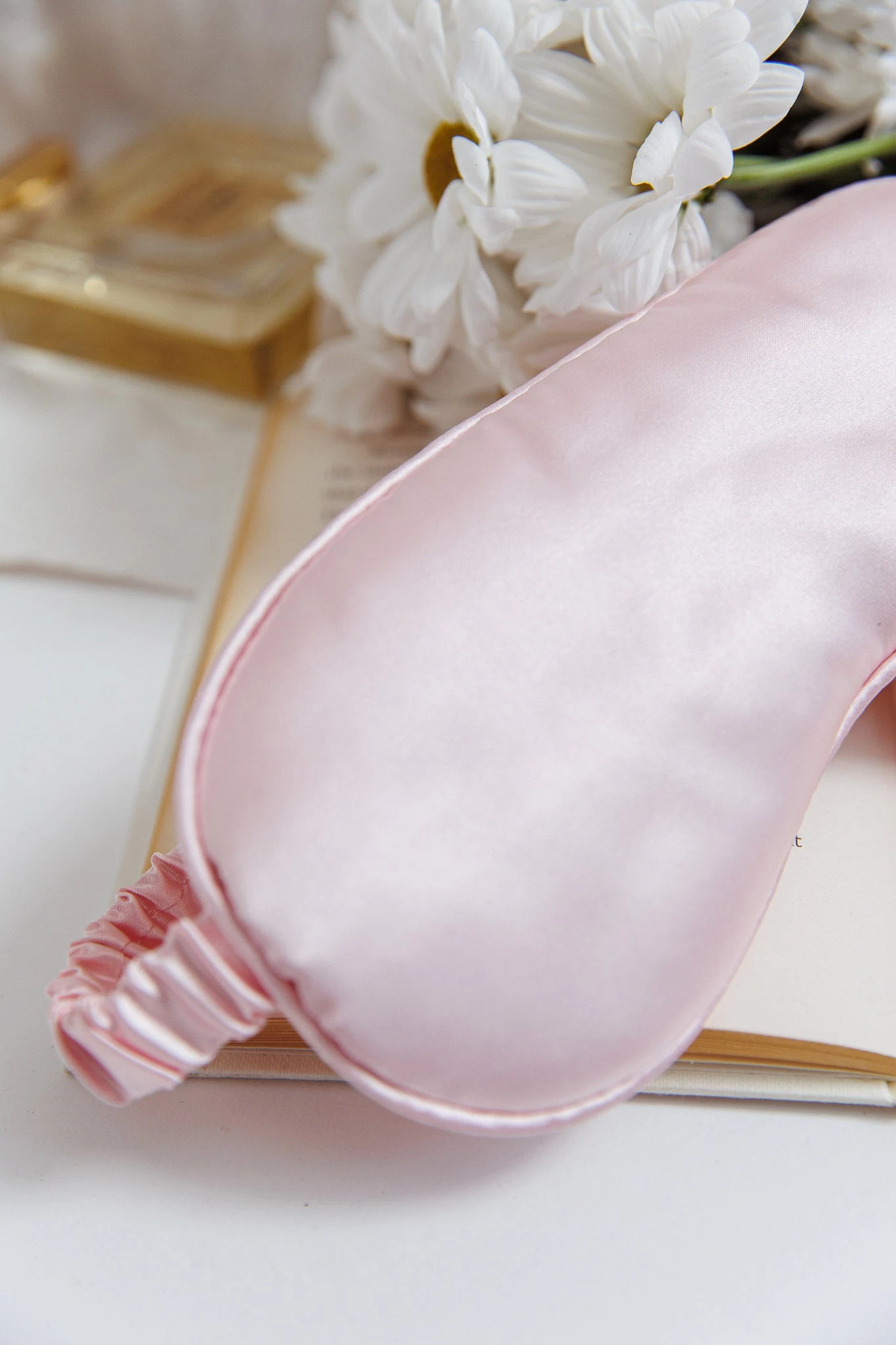 Sweet Dreams Satin Eye Mask Pink - Image 4