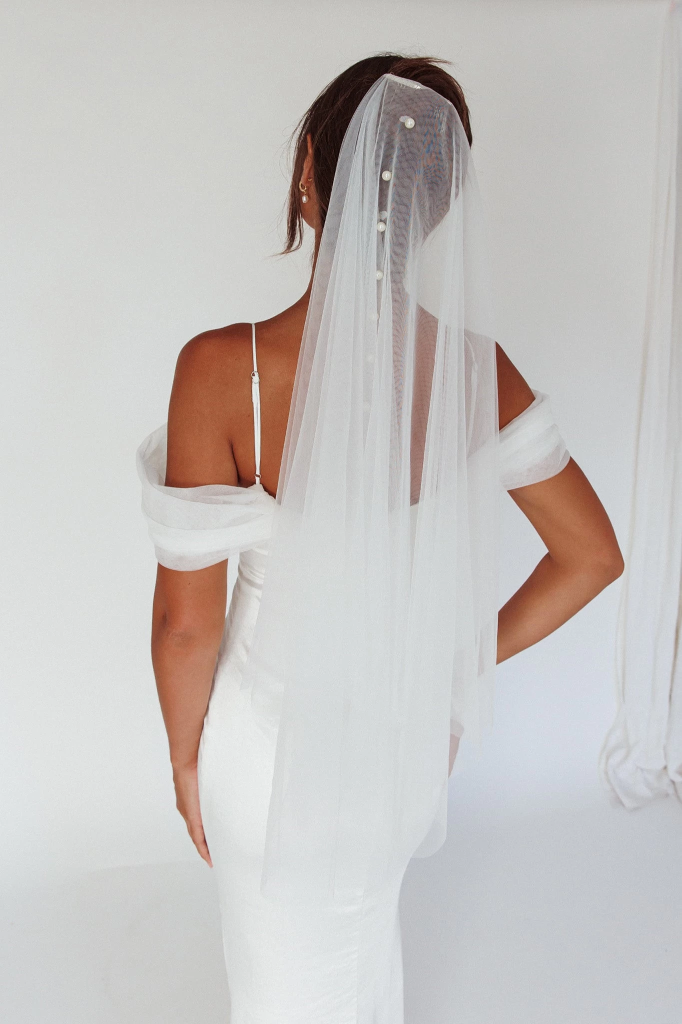 Marina Pearl Accent Veil White - Image 6