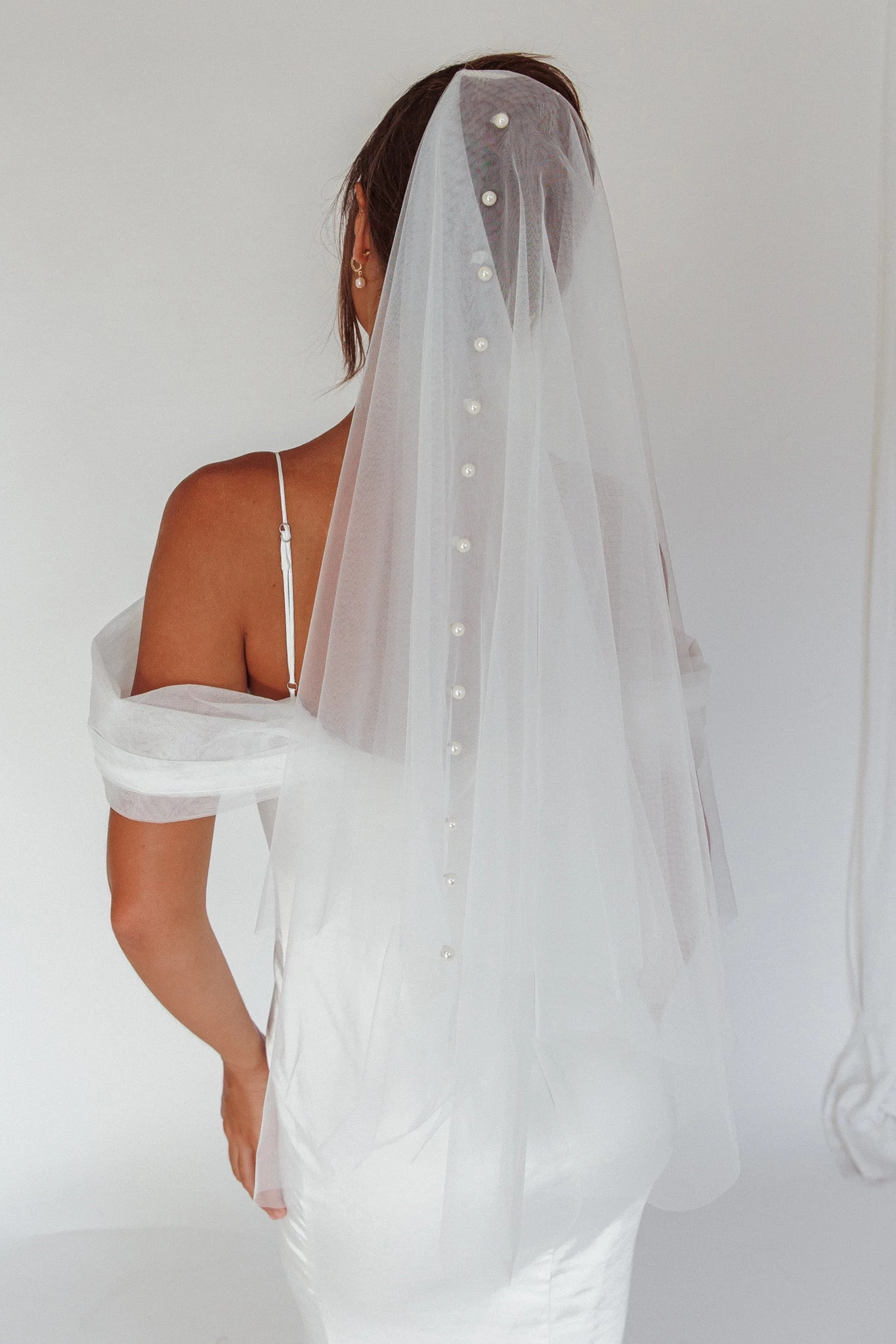 Marina Pearl Accent Veil White - Image 9