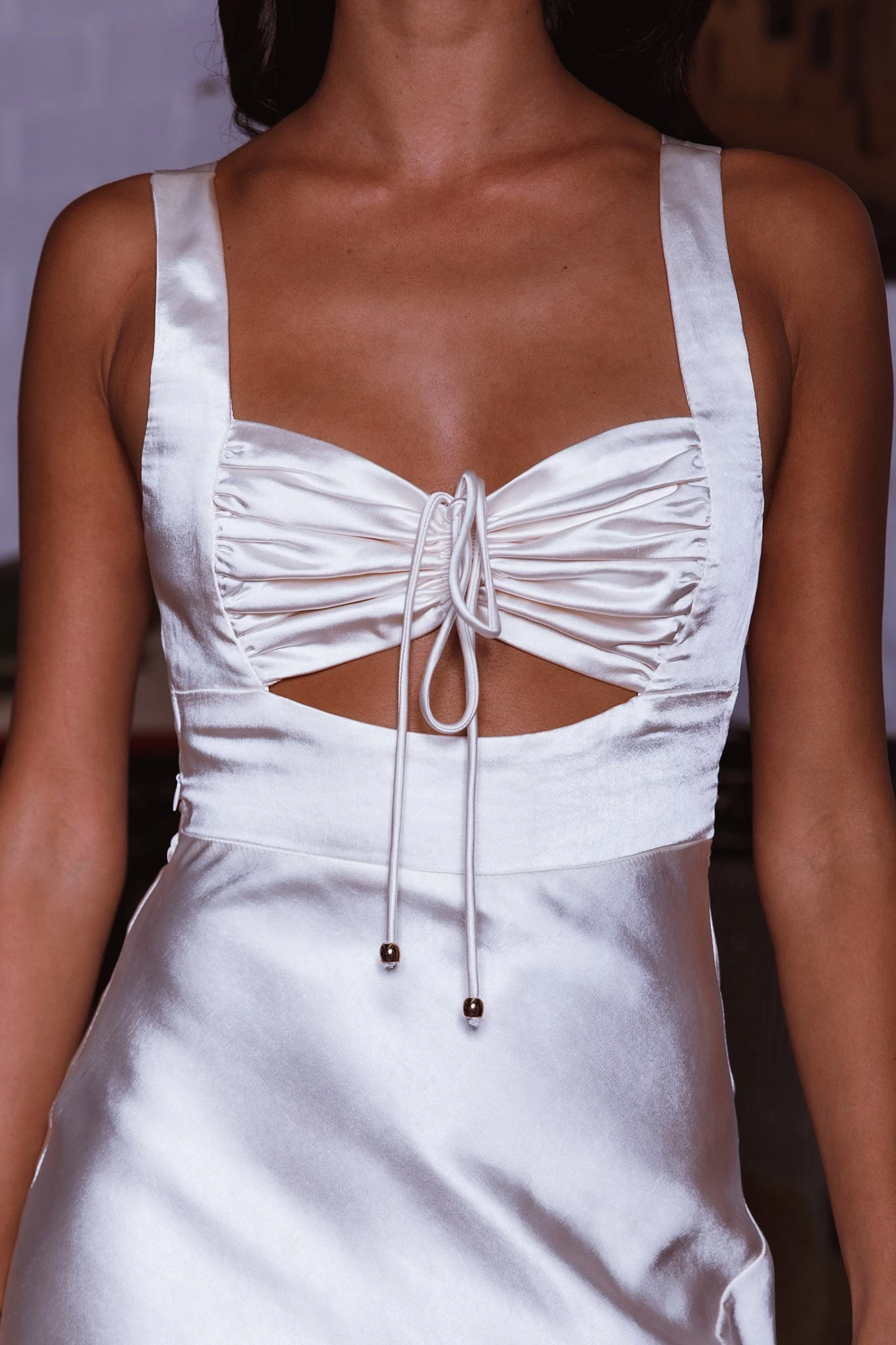 Belle Epoque Drawstring Bust Midi Dress Oyster - Image 4