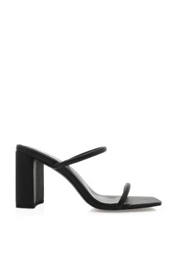 Billini Walter Heel Black