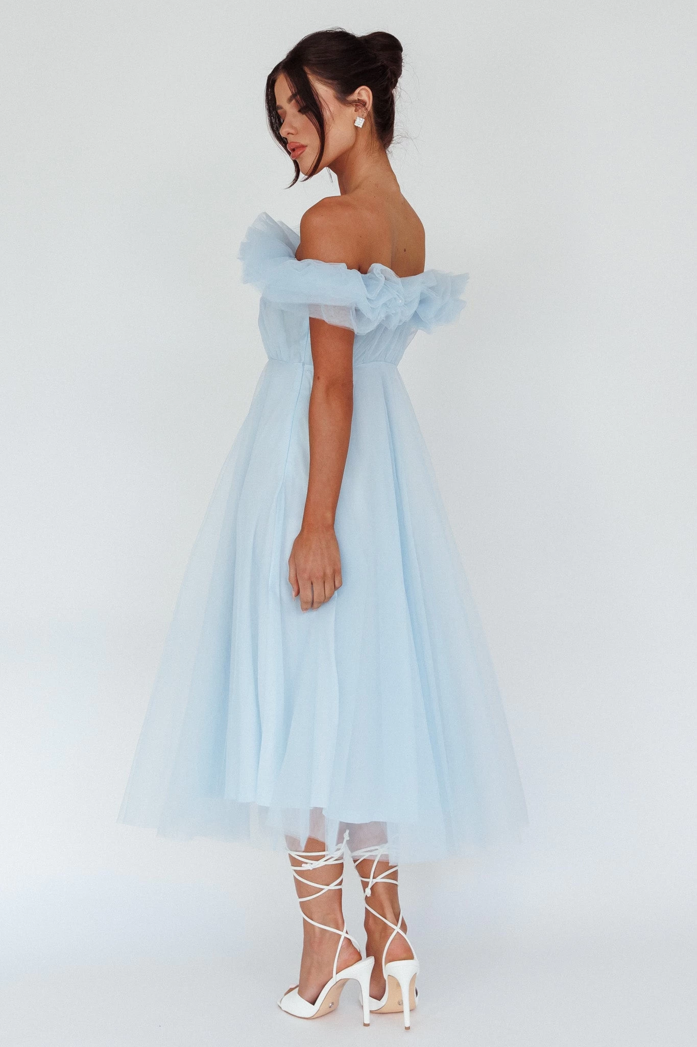 May Rose Off-Shoulder Tulle Midi Dress Light Blue - Image 2