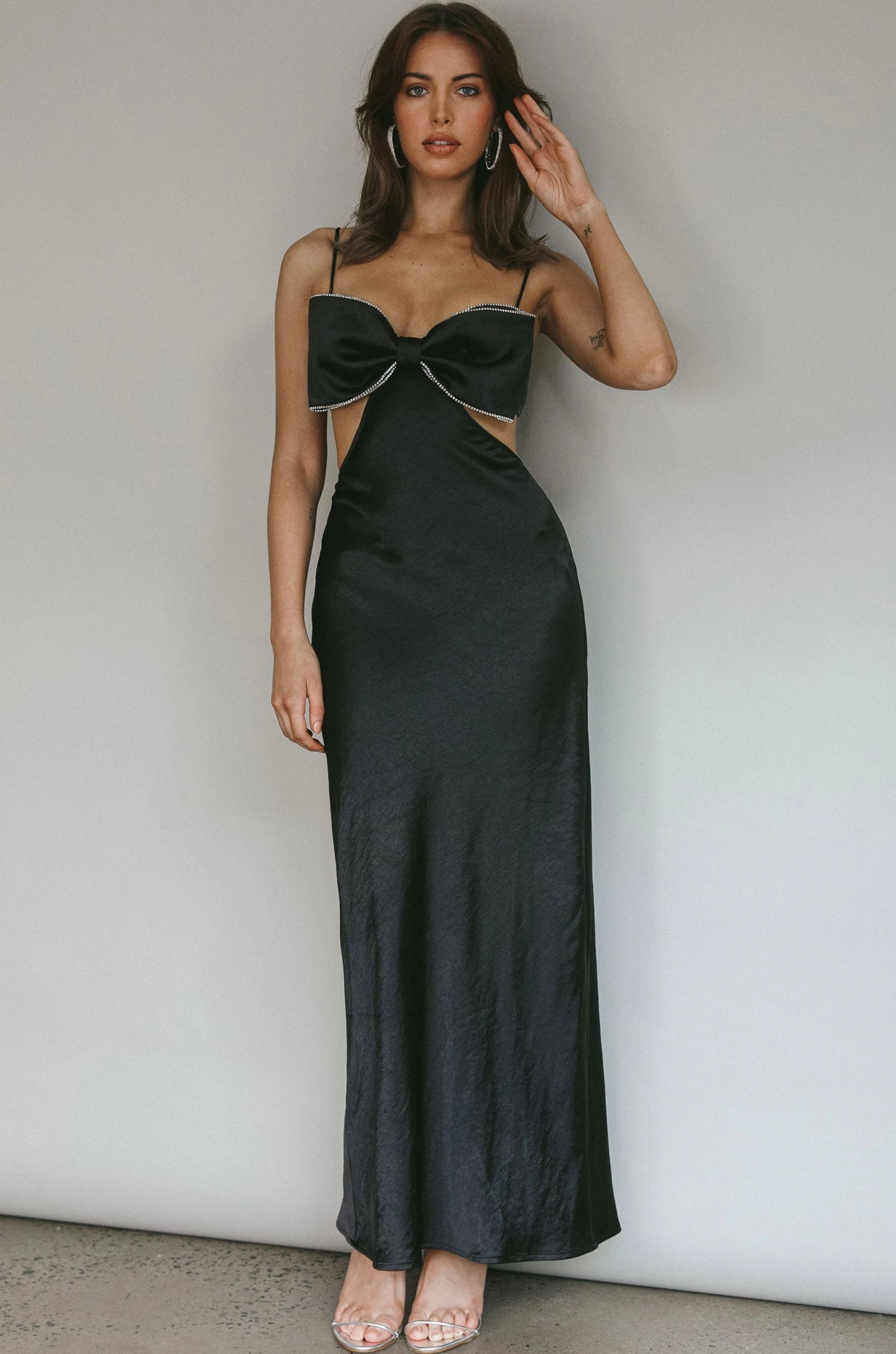 Aurelia Diamante Bow Maxi Dress Black - Image 5
